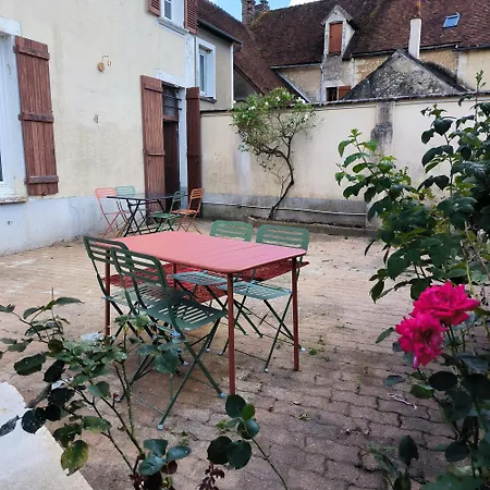 Nyaraló De L'epure Avec Patio