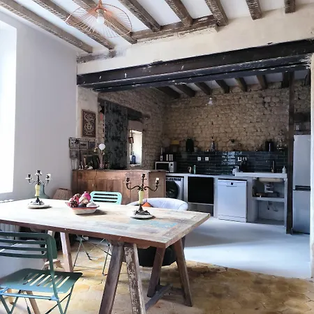 Nyaraló De L'epure Avec Patio Rémalard