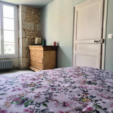 De L'epure Avec Patio Nyaraló Rémalard