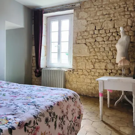 Nyaraló De L'epure Avec Patio Rémalard